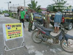 Koramil 06/ Sungai Apit Bersama Aparat Gabungan Gelar Kegiatan Pendisiplinan Prokes di Jalan Diponegoro