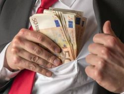 Oknum PNS di Batam Diamankan, Diduga Terlibat Korupsi Ekspor ke Singapura