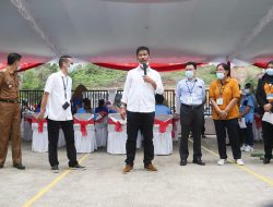 Tinjau Vaksinasi Massal di Kawasan Industri Sekupang, Rudi Berpesan Jangan Ragu Terhadap Program Vaksinasi