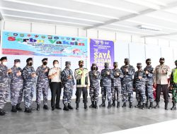 Wadanlantamal IV Tinjau Pelaksanaan Serbu Vaksin TNI di Pelabuhan Sri Bintan Pura Tanjungpinang