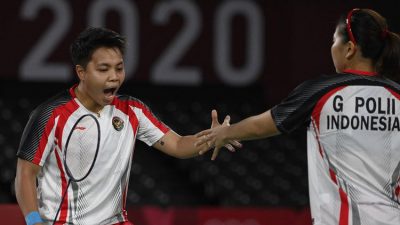 Fantastis! Akhirnya Greysia/Apriyani Bawa Pulang Emas Olimpiade Tokyo, Raket Lawan Sampai Melengkung