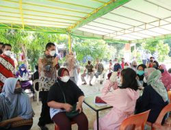 Gubernur Ansar Hadiri Penyuntikan Vaksin di Tanjunguncang