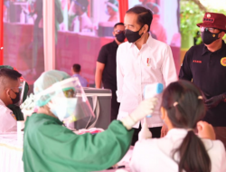 Jokowi Minta BIN Lanjutkan Program Vaksinasi Covid-19 Door to Door ke Seluruh Provinsi