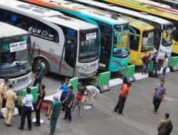 Ingin Naik Angkutan Umum, Wajib Instal Aplikasi PeduliLindungi