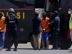 Densus 88 Tangkap Teroris Penyokong Dana MIT Poso