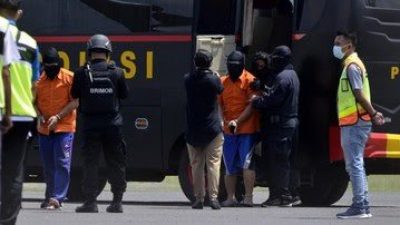 Densus 88 Tangkap Teroris Penyokong Dana MIT Poso