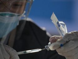 Tok! China Resmi Setujui Uji Coba Campur Vaksin Sinovac dan Vaksin AS