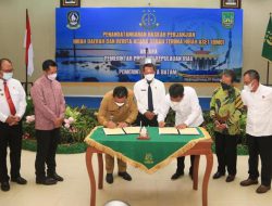 Gubernur Ansar Tandatangani NPHD dan BMD antara Pemprov Kepri dan Pemko Batam