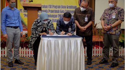 Terima Bantuan CSR Dari BANK RIAU KEPRI, Rahma: UMKM Perlu Sarana Penunjang