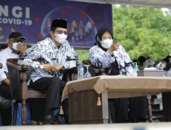 Peringati Hari Guru 2021, Pemko Batam Beri Penghargaan Kepada 30 Guru Atas Pengabdiannya