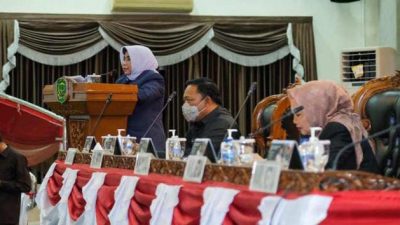 Walikota Rahma Sampaikan Nota Keuangan RAPBD 2022