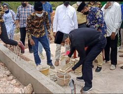 Amsakar Hadiri Peletakan Batu Pertama Pembangun Mushala Darul ‘Ulum Glory Tanjung Riau