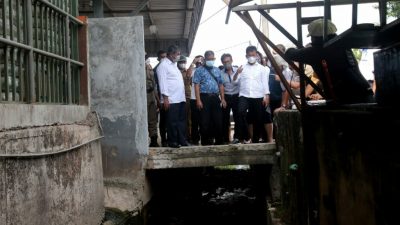 Tinjau Lokasi Banjir di Batu Aji, Walkot Rudi Hadirkan Solusi Penanganan Banjir