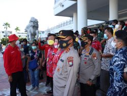 Kapolresta Barelang Dampingi Kapolda Kepri dalam Kunjungan Kerja Mendagri Tinjau Launching Vaksin Booster di Batam