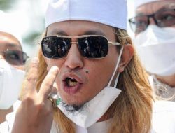 Bahar bin Smith Resmi Tersangka