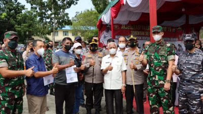 Tinjau Vaksinasi Serentak Lansia di Asahan, Kapolda Sumut : Rapatkan Barisan, Perketat Prokes