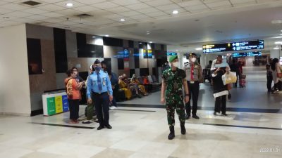 Polsek Bandara Kualanamu Gelar Patroli Yustisi, Pastikan Pengunjung Bandara Patuhi Prokes
