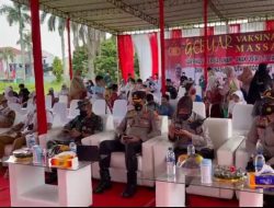 Gebyar Vaksinasi Massal Kapolrestabes Medan Kombes Pol Valentino Tatareda Ajak Warga Vaksin dan Hidup Sehat