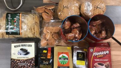 Tim Cyber Crawling Bea Cukai Amankan Selundupan 765 Gram Ganja dalam Kaleng Makanan