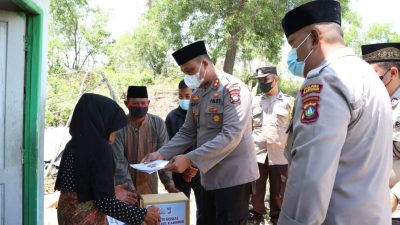 Jum’at Berkah Polres Karimun Berbagi Santunan Kepada Warga Terdampak Pandemi