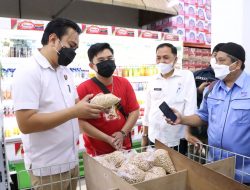 Polres Karimun Bersama Satgas Pangan Sidak di Pusat Perbelanjaan