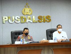 Kapolri Instruksikan Kapolda Pastikan Minyak Goreng Tersedia di Pasar Tradisional dan Modern