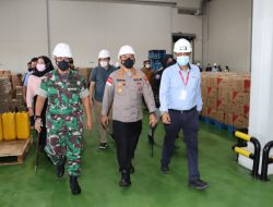 Bersama Dandim 0316 Batam dan Kadisperindag, Kapolresta Barelang Lakukan Sidak Harga Migor di Pasaran