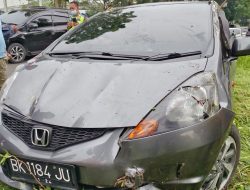 Laka Tunggal, Honda Jazz Terjungkal Dekat Fly Over Jalan Tol di Deli Serdang