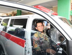 Gubernur Ansar Serahkan Hibah 23 Unit Kendaraan Operasional Untuk Organisasi/  Yayasan Se-Kota Batam