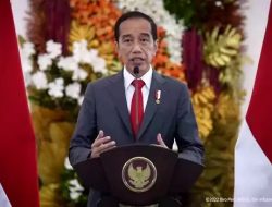 Jokowi Ingatkan Capres Debat Gagasan, Bukan Politik Identitas