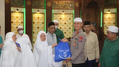 Wakapolda Sumut Safari Subuh ke Masjid Al Jihad dan Salurkan Bantuan Kepada Jemaah