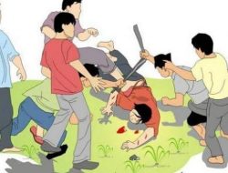 Ditabrak Korbannya, Duo Jambret Remuk Redam Dihajar Massa