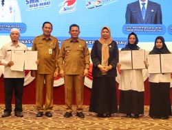 Gubernur Ansar Serahkan Surat Perjanjian Kontrak Guru Non-ASN SMAN, SMKN dan SLBN Untuk Wilayah Bintan dan Tanjungpinang