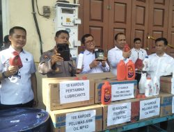 Polda Sumut Gerebek Ruko Tempat Perdagangan Oli Illegal