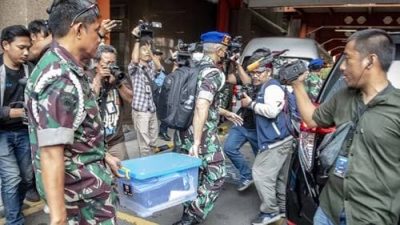 Usut Kasus Suap Basarnas, Puspom TNI dan KPK Geledah Kantor Basarnas