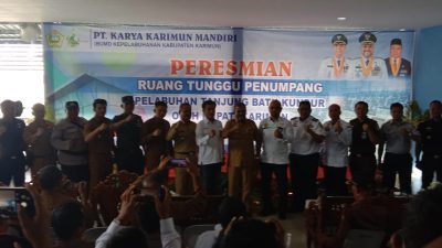 Ruang Tunggu Penumpang Pelabuhan Tanjung Batu Resmi Dibuka Bupati Karimun