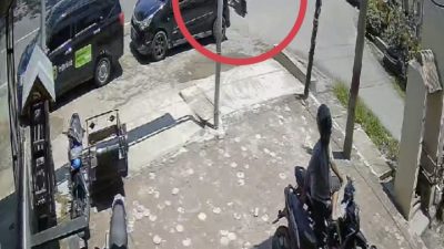 Terekam CCTV, Detik-detik Kecelakaan PNS di Deli Serdang Nyaris Membawa Petaka