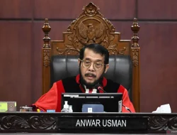 Ketua MK Anwar Usman Pimpin Sidang Putusan Batas Usia Capres-Cawapres