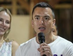 Juragan Pisang Usia 35 Tahun Terpilih jadi Presiden Termuda Ekuador