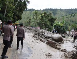 Polda Sumut 2 Korban Longsor di Humbahas Berhasil Dievakuasi, Proses Pencarian Terus Dilakukan!