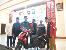 Sat Brimob Polda Sumut Berikan Penghargaan Kepada Peraih Medali Emas Kejuaraan Piala Ketua Umum PB. FORKI 2024