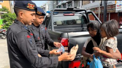 Batalyon A Sat Brimob Polda Sumut Bakti Sosial Rangka Jumat Berkah