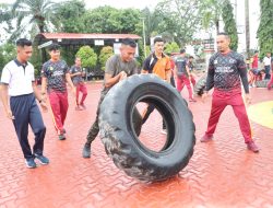 Semarak Hari Bhayangkara Ke-78, Polres Karimun Laksanakan Olahraga Bersama