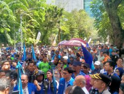 Brimob Polda Sumut Kawal Ketat Aksi Damai SPSI di DPRD Sumut, Utamakan Humanis dan Profesionalisme