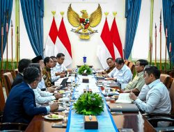 Presiden Prabowo Pimpin Rapat Terbatas Bahas Akselerasi Pertumbuhan Ekonomi