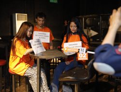 Polda Sumut Bongkar Transaksi Ekstasi di Galaxy Hall & KTV, Lima Tersangka Jalani Rekonstruksi