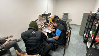 Imigrasi Batam Amankan WNA Tiongkok di Panda Club, Dua Lainnya Diburu