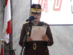 Wakajati Kepri Pimpin Upacara Hari Bela Negara ke-77 Tahun 2025, Ajak Seluruh Jajaran Teguhkan Tekad Untuk Indonesia Kuat